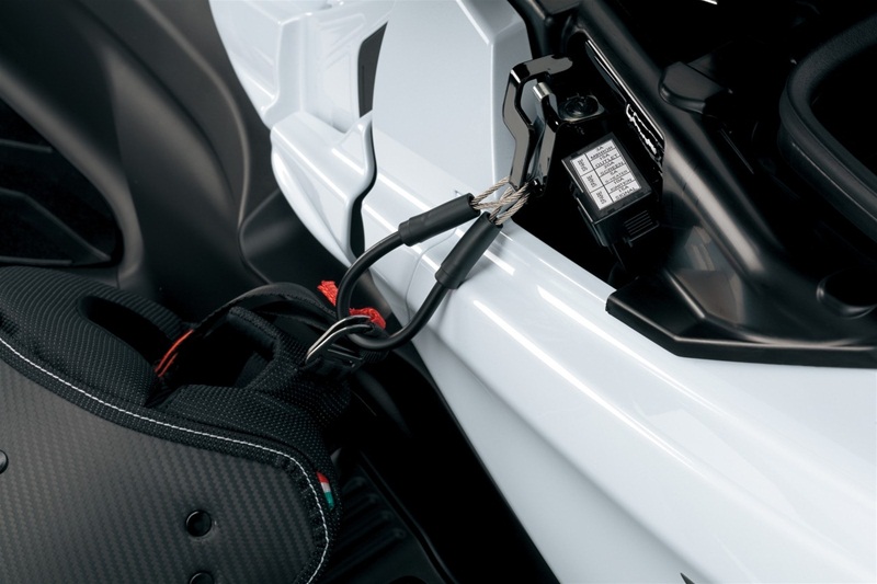 Фото скутера Suzuki Burgman 650 Executive