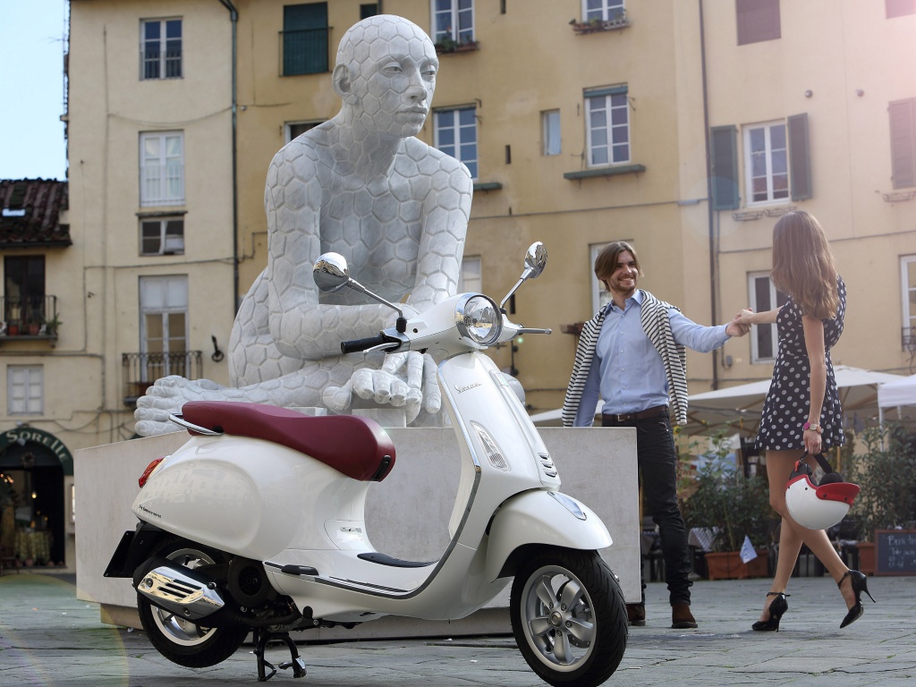 Фото скутера Vespa Primavera 150